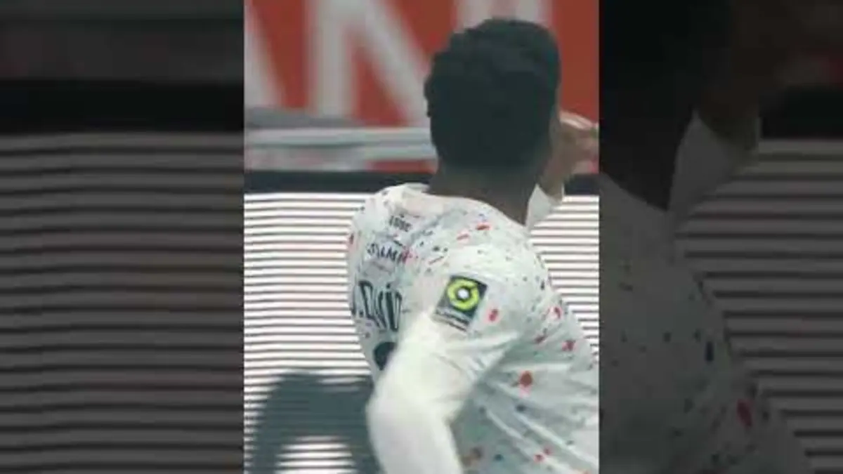 replay de Jonathan David punit le Stade de Reims