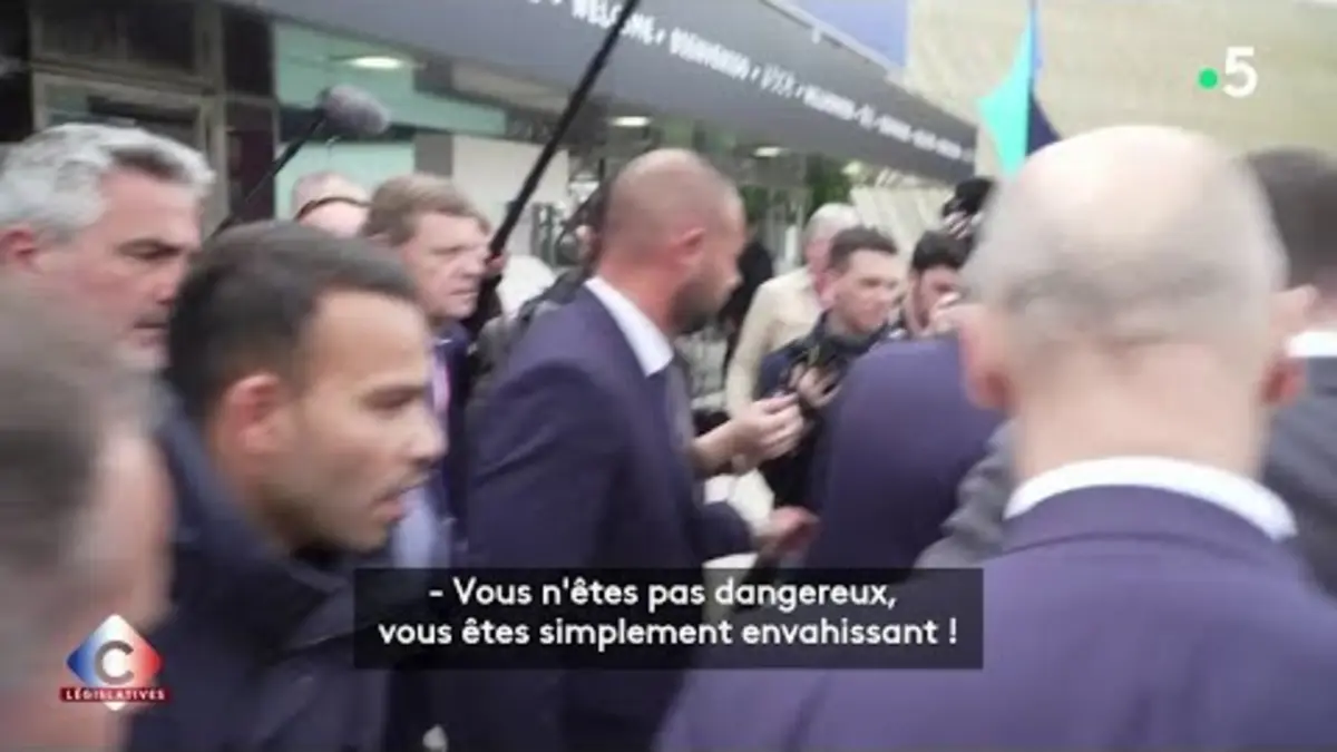 replay de Jordan Bardella sur le terrain et face à ses renoncements - La Story - C à Vous - 19/06/2024