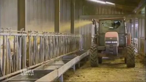 replay de L'amour est dans le pré : Christelle à Christophe : « On n'est pas là pour enfiler des perles ! »