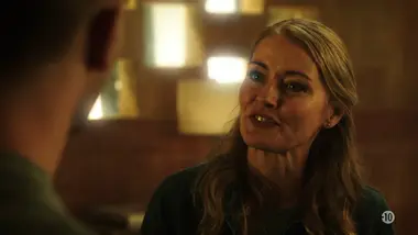 L'arme fatale : S3 E13 - Les coyotes
