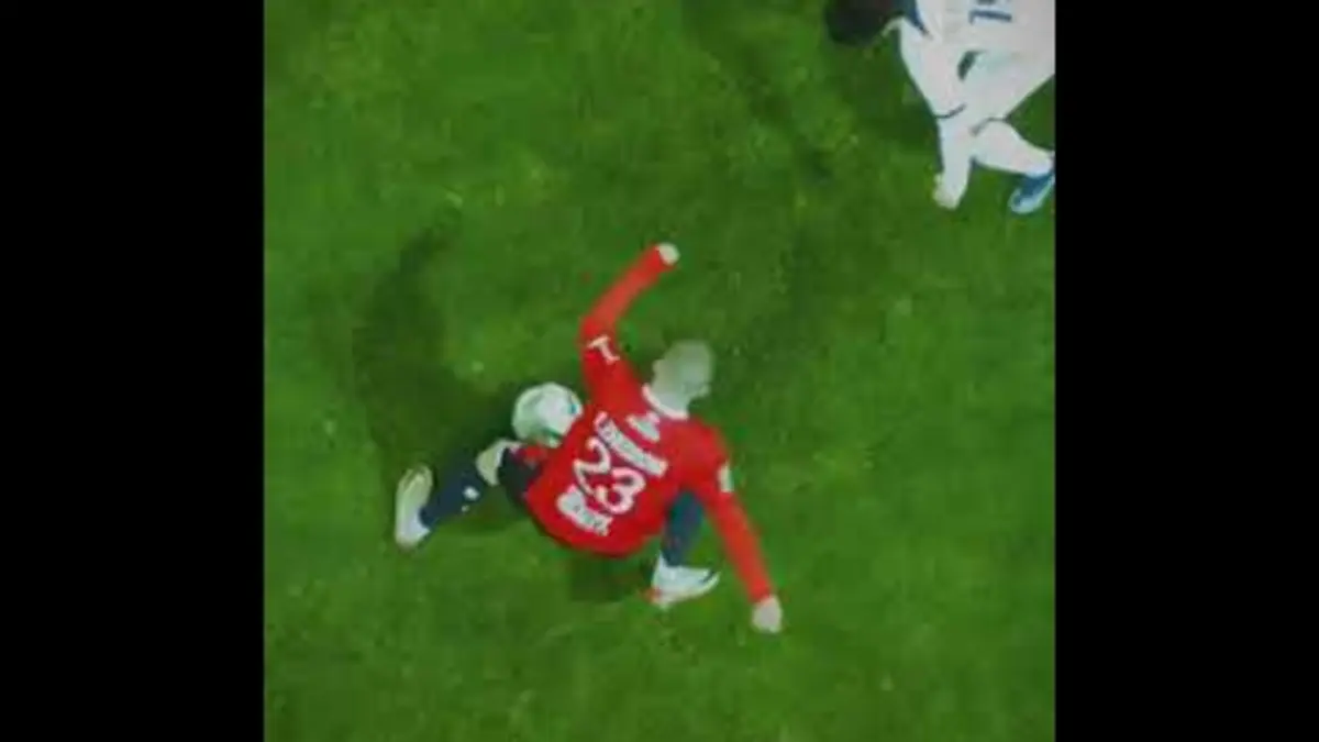 replay de L’art de Zhegrova ?‍??? #Ligue1 #Ligue1McDonalds #zhegrova #lille #losc #art #footballedit #skills