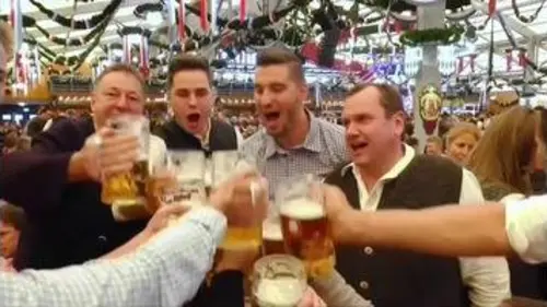 replay de L'Oktoberfest, une orgie de bières et de chiffres