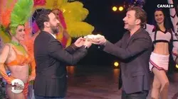 La bataille de tarte entre Michaël Youn et Cyril - Hanounight Show du 28/06 - CANAL+