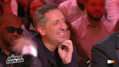 La blague de la piscine Lacoste