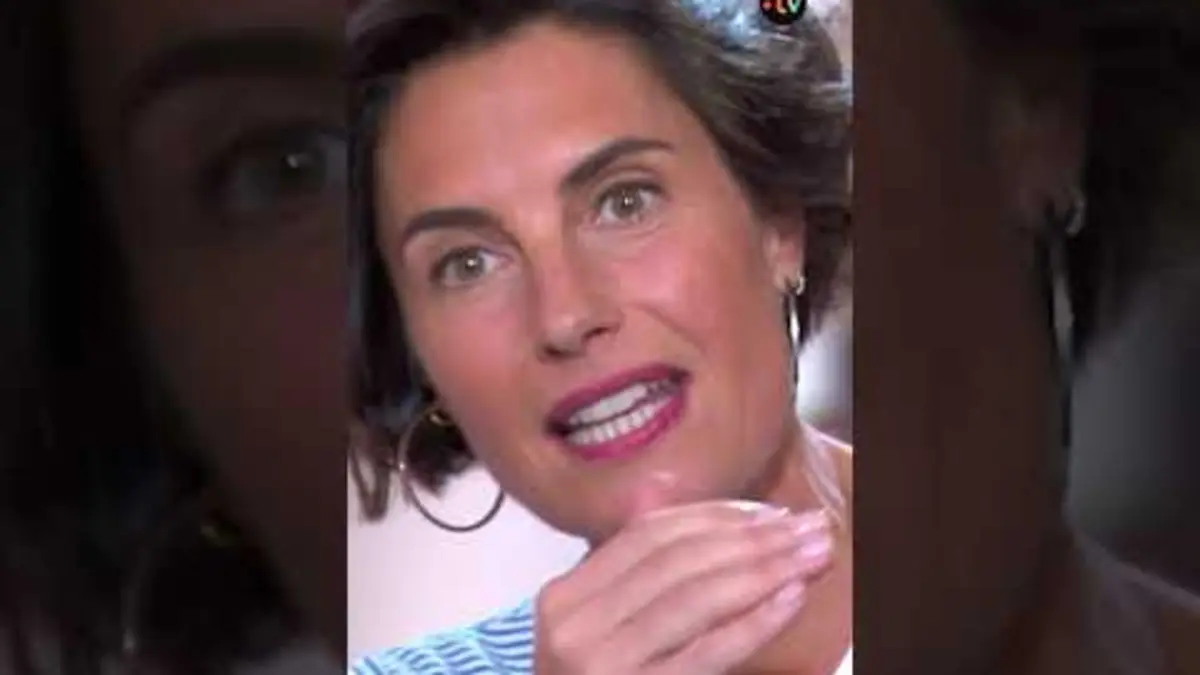 replay de La bourde d'Alessandra Sublet face à François Hollande