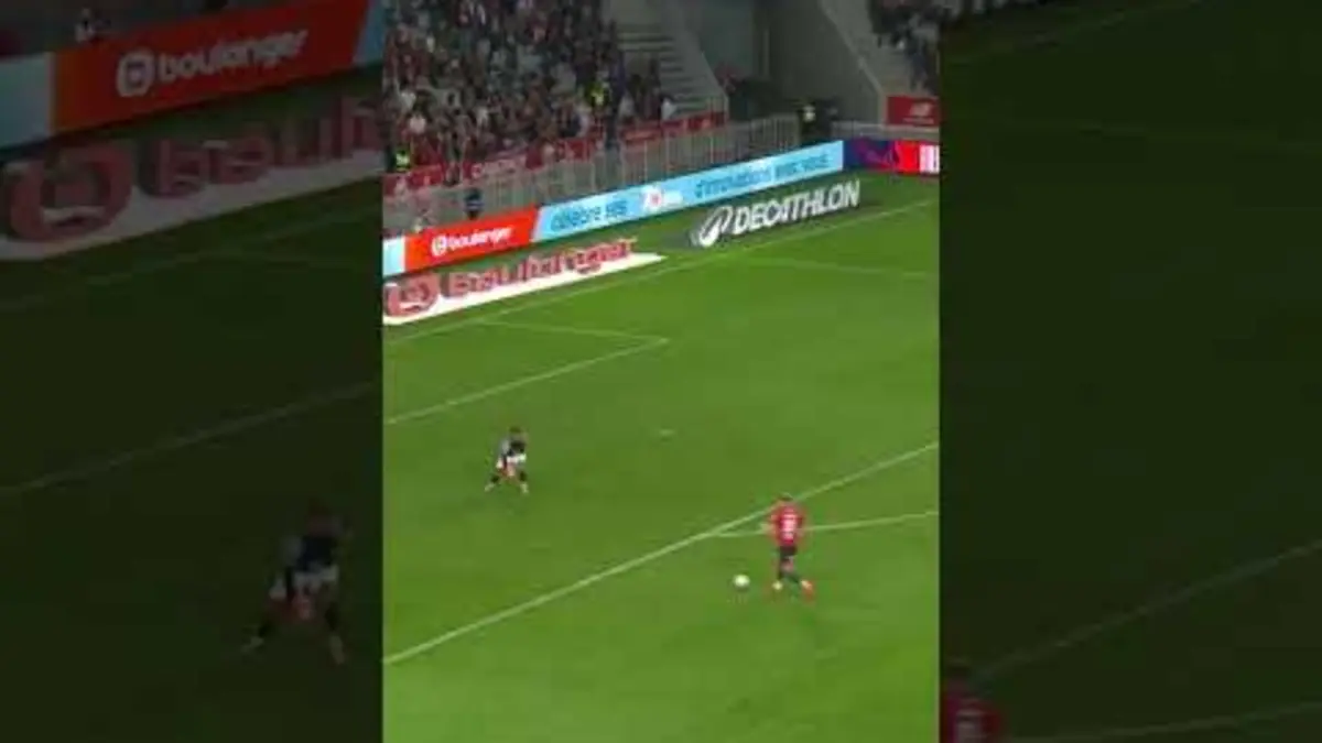 replay de La finition PARFAITE de Mitchel Bakker ?? ! #football #ligue1 #ligue1mcdonalds #soccer #losc