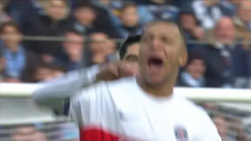 replay de La frappe limpide de Kylian Mbappé