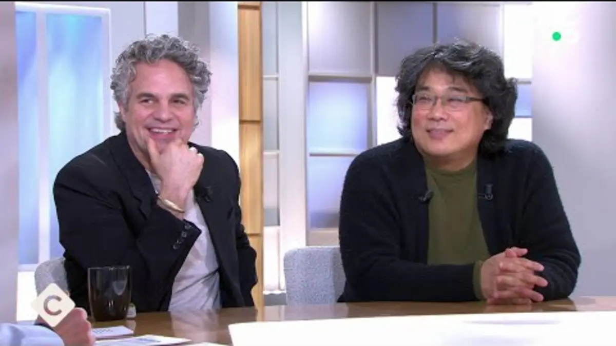 replay de La French touch de Mark Ruffalo & Bong Joon-Ho avec “Mickey 17” - C à Vous
