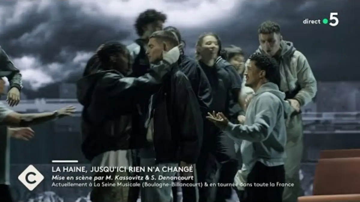 replay de La Haine sur scène, ça se danse aussi - L’Oeil de Pierre - C à vous - 10/10/2024