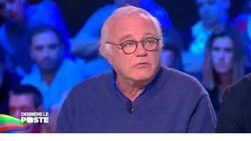 replay de La nuit des héros - Derrière le poste - 25/11/2015