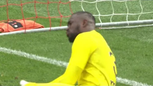 replay de La parade réflexe d'Yvon Mvogo !