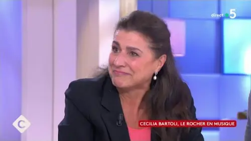 replay de La plus française des divas italiennes - Cecilia Bartoli - C à Vous - 26/10/2023
