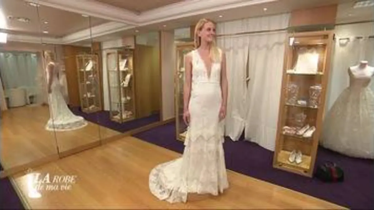 replay de La robe de ma vie : Émilie ne se sent pas bien dans sa robe !