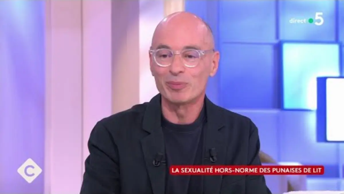 replay de La sexualité hors-norme des punaises de lit - Bernard Werber - C à Vous - 13/10/2023