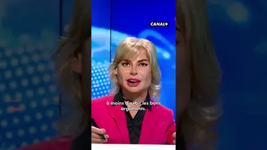 La solution contre les discriminations ? #Humour #LesGuignols #Shorts