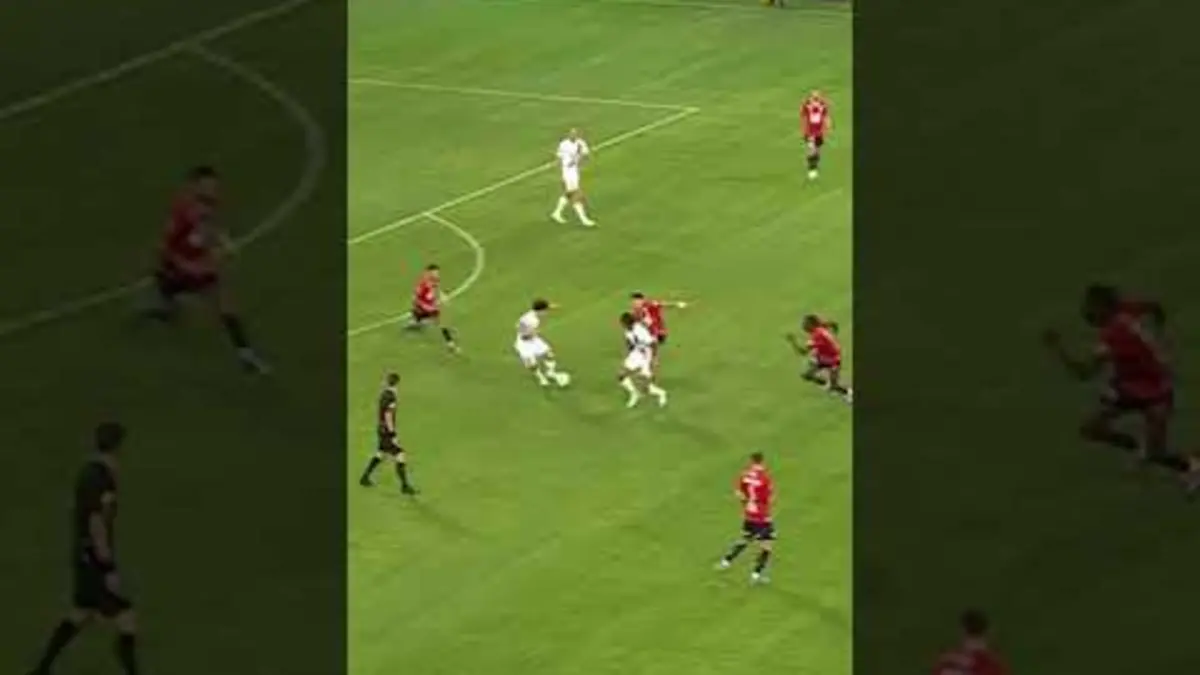 replay de ? La sortie de balle de Kang In Lee ?? #ligue1 #ligue1mcdonalds #football #skills #psg #kanginlee