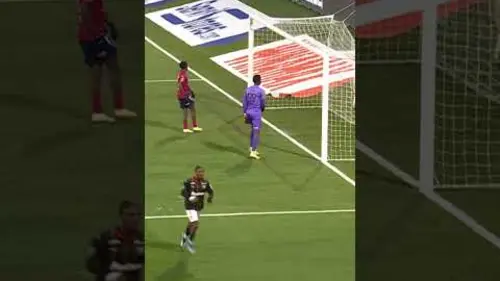 replay de La tête malicieuse d'Elye Wahi ?