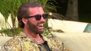 La Villa des Cœurs Brisés - Saison 10 Episode 58 du 28 octobre 2025
