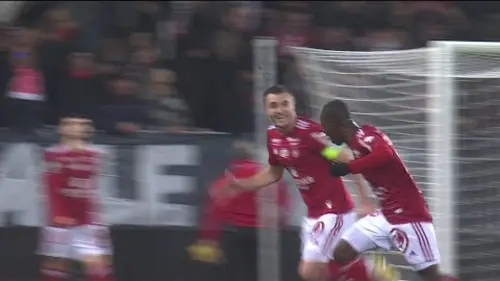 replay de La volée magistrale de Kamory Doumbia