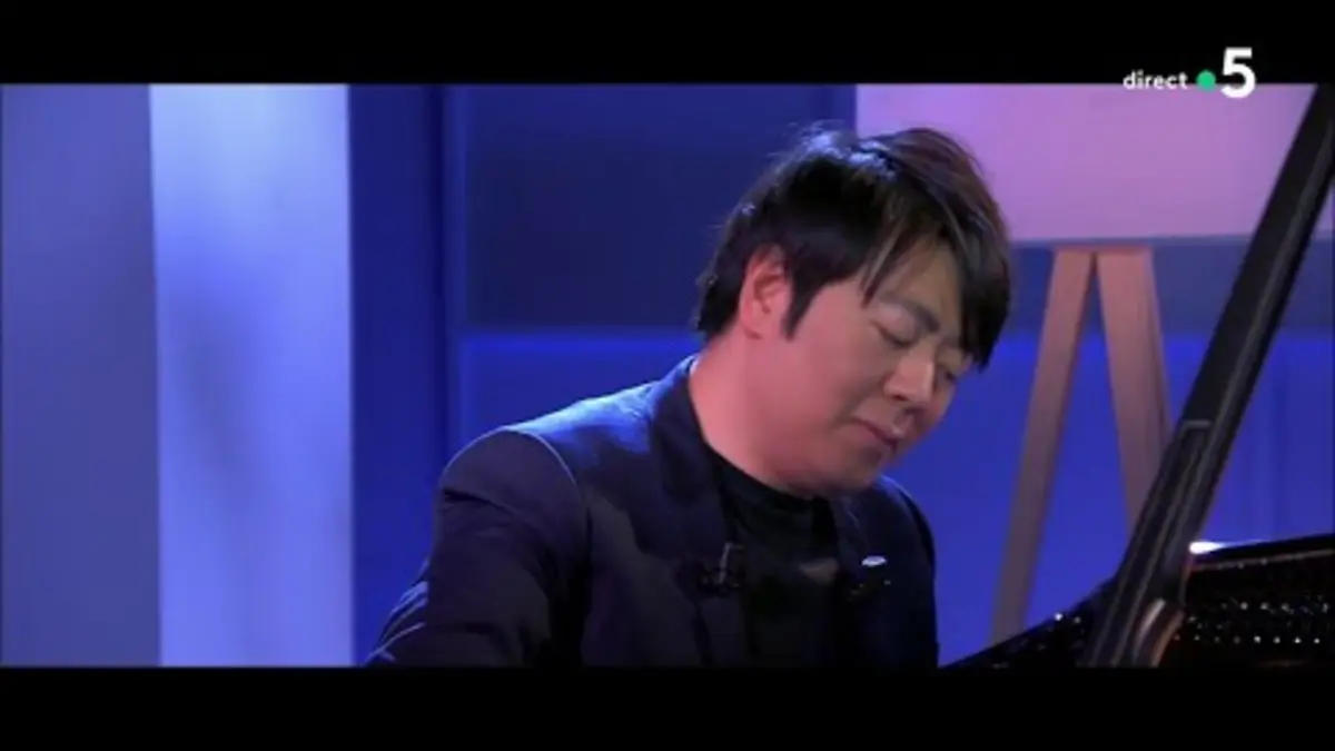 replay de Lang Lang amoureux de la France - C à vous - 04/03/2024