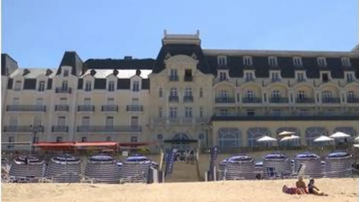 replay de Le 1245 : Le Grand Hôtel de Cabourg : la crème de la Normandie