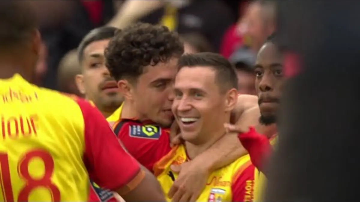 replay de Le but exceptionnel de Frankowski !