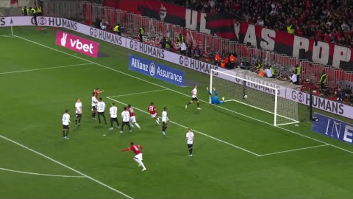 replay de Le coup franc magique de Sofiane Diop