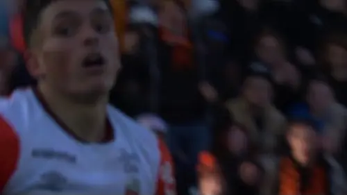 replay de Le double tacle rageur de Panos Katseris !