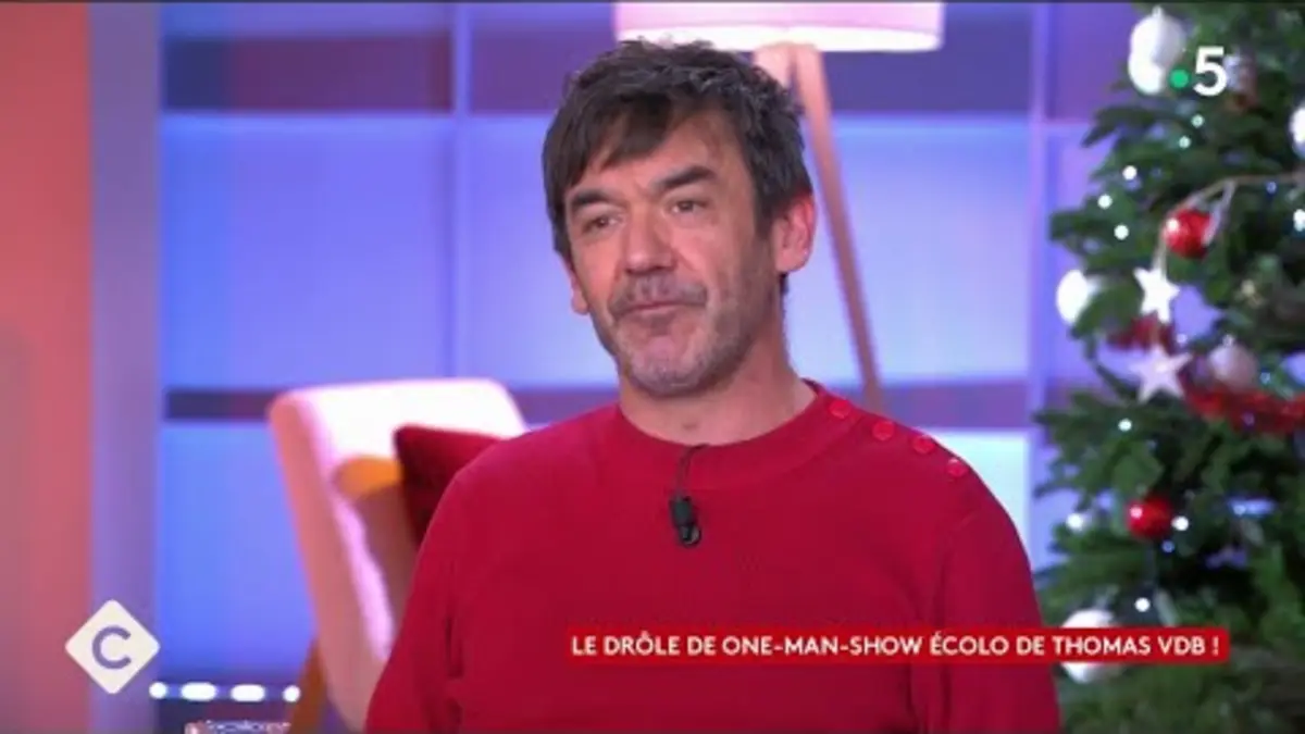 replay de Le drôle de one-man show écolo de Thomas VDB ! - C à Vous - 02/01/2024