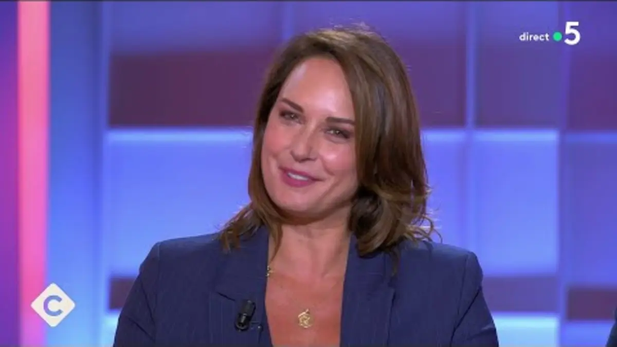replay de Le nouveau défi de Julia Vignali - C à Vous - 16/09/2024