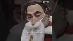 Le Père Noël a bien changé… ?? #Humour #LesGuignols #Shorts