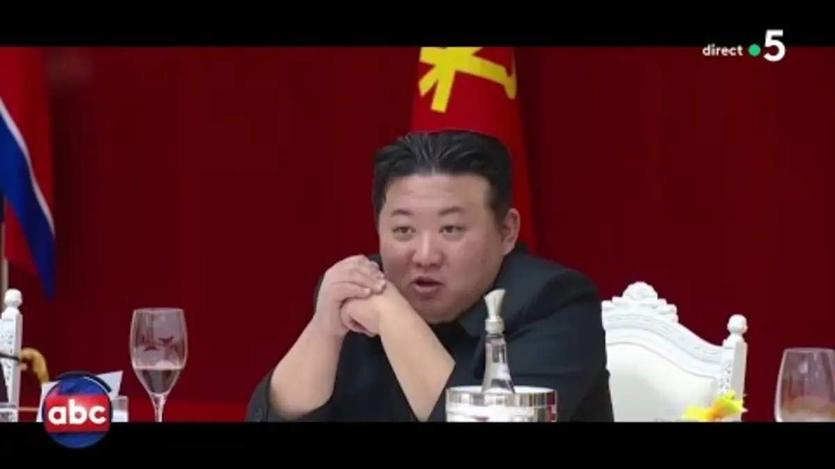 replay de Le Plus Grand Cabaret du monde, le retour ! - L’ABC - C à Vous - 15/02/2024