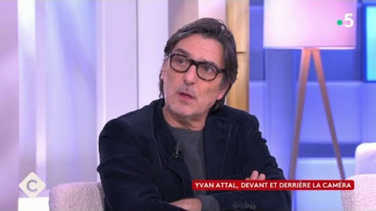 replay de Le premier thriller d'Yvan Attal - C à Vous - 18/01/2024