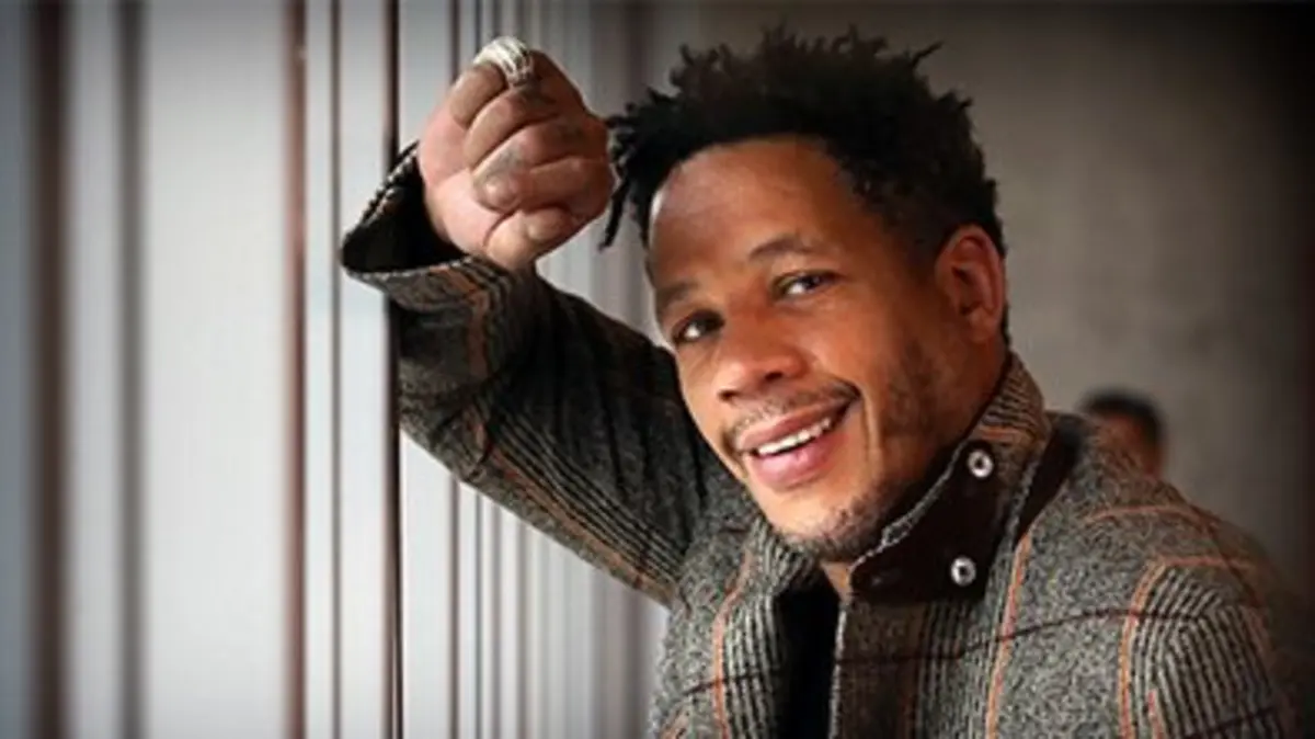 replay de Le remplaçant - S03 E06 - Amoureuse