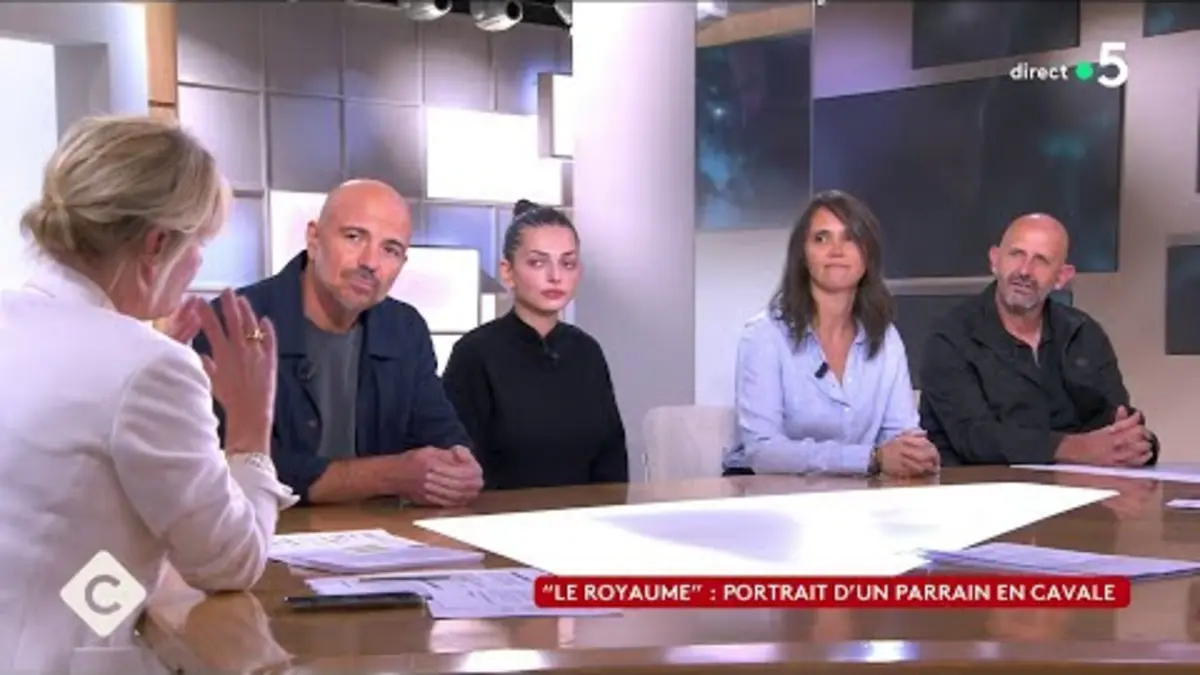 replay de “Le Royaume” : portrait d’un parrain en cavale - C à Vous - 11/11/2024