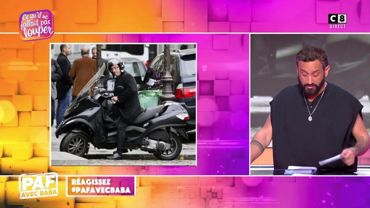replay de Le scooter de François Hollande va être mis aux enchères !