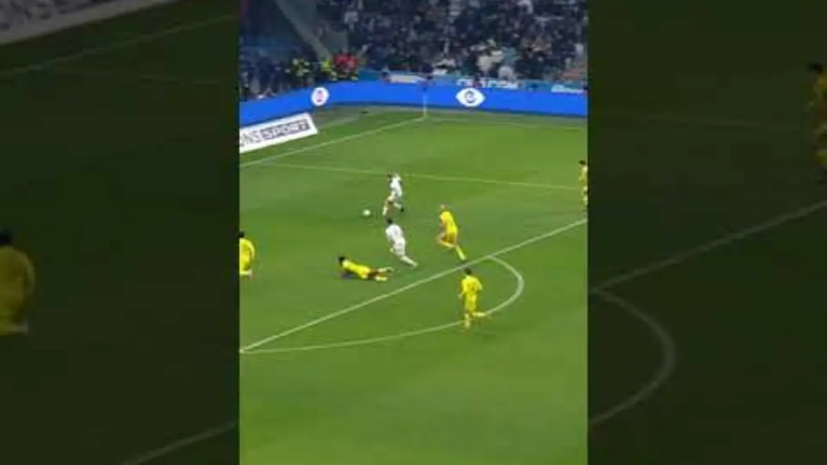 replay de ?? ? ?? Le service parfait de Rongier pour Gouiri ! #Ligue1McDonalds #Football #OM #Marseille #But