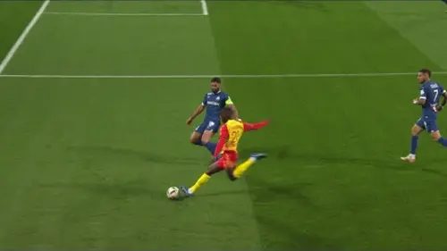 replay de Le super tacle de Samuel Gigot !