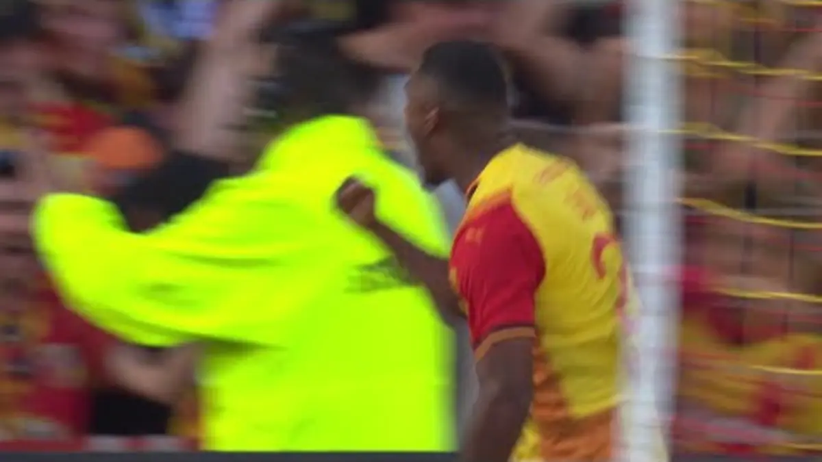 replay de Le superbe enchaînement de Wesley Saïd !