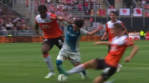 replay de Le tacle salvateur de Julien Laporte !