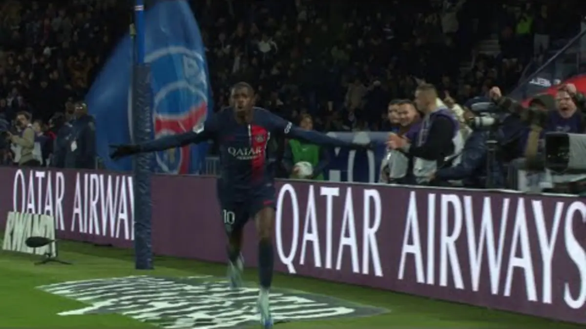 replay de Le tout premier but d'Ousmane Dembélé !