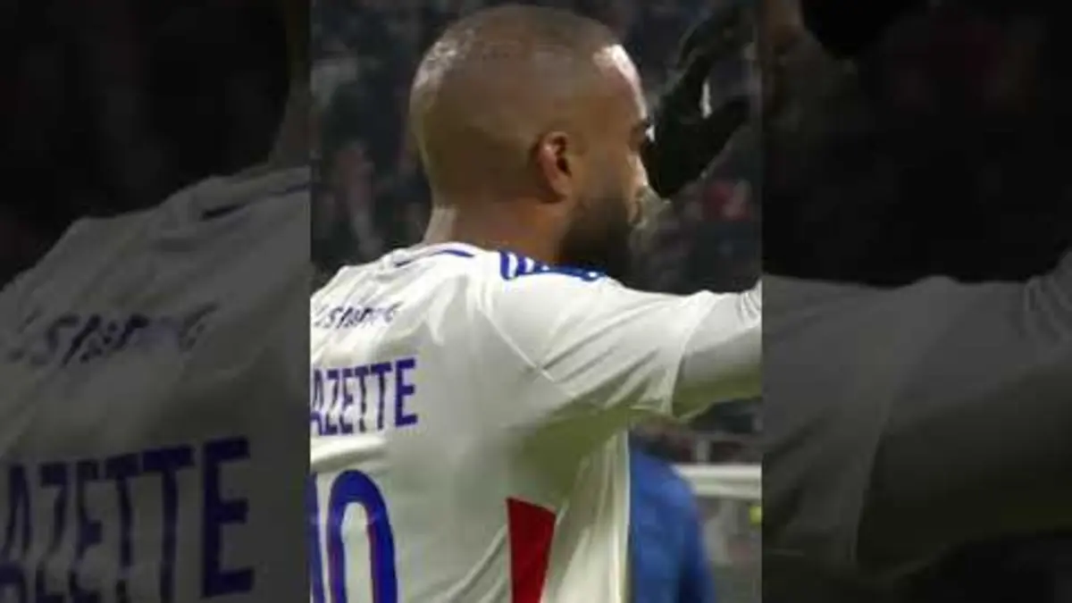 replay de Le triplé du Général Lacazette ⚽️⚽️⚽️ #ligue1mcdonalds #ligue1 #football #soccer #sports #sport