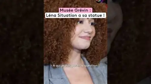 replay de Léna Situation nous parle de sa statue au Musée Grevin ✨