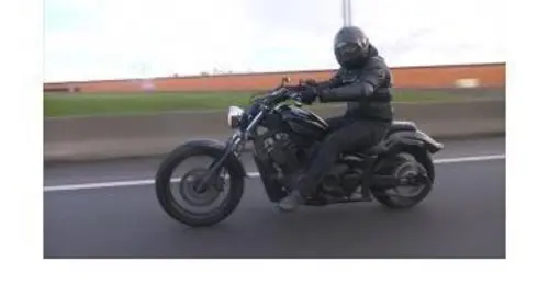 replay de Les bikers rendent hommage à Johnny Hallyday