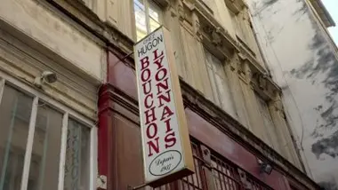 Les bouchons lyonnais : une tradition bien vivante