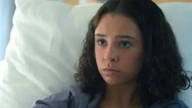 Les bracelets rouges - S05 E04