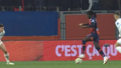 replay de Les dribbles ravageurs de Tanguy Coulibaly !
