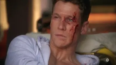 Les experts : Miami - S09 E19 - Dans la cage