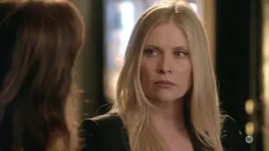 Les experts : Miami - S10 E01 - Piqués au vif