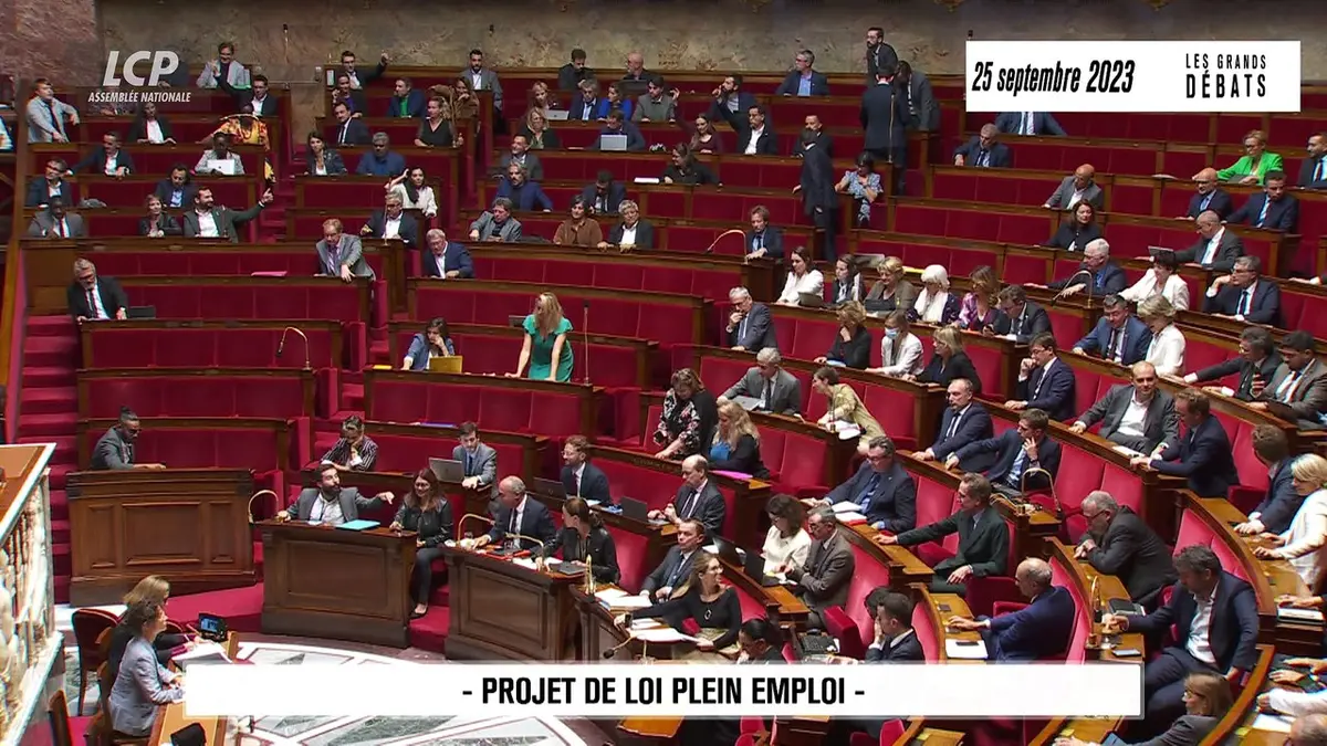 replay de Les grands débats - Projet de loi "plein emploi"